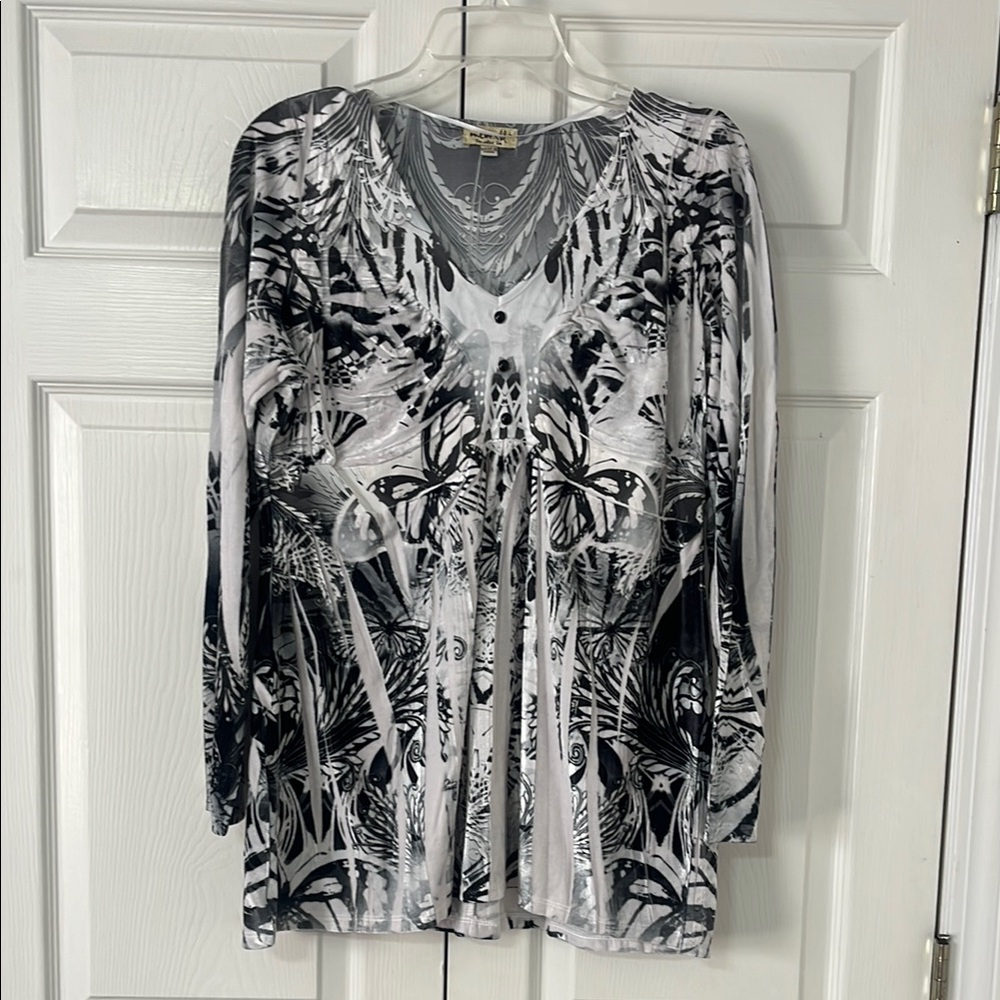 Women's Black and White Printed Top with Butterflies